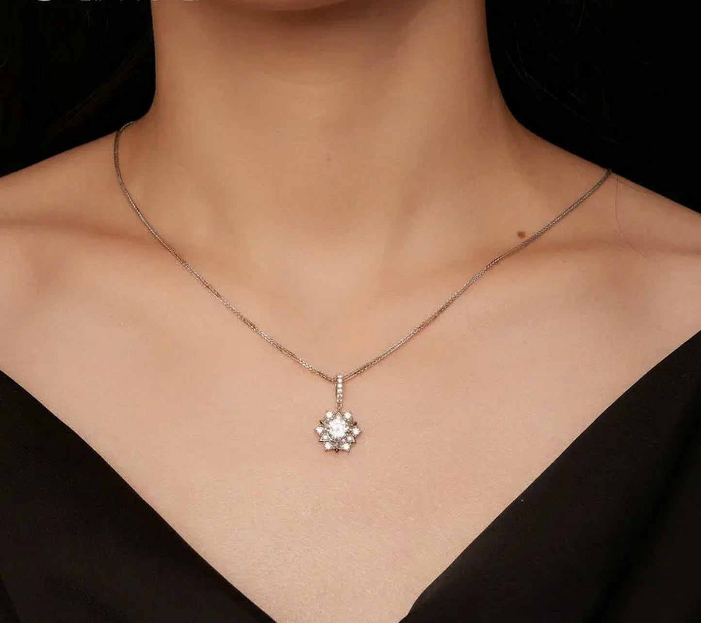 PAHALA Moissanite 1.0CT D Color VVS1 Star Pendant Necklace