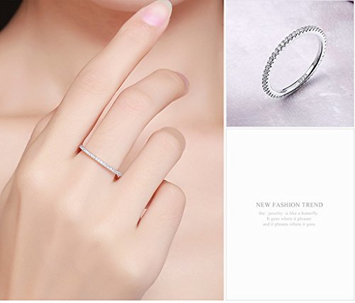 PAHALA 925 Sterling Silver Circle with Crystals Cubic Zirconia Vintage Wedding Engagement Band Ring