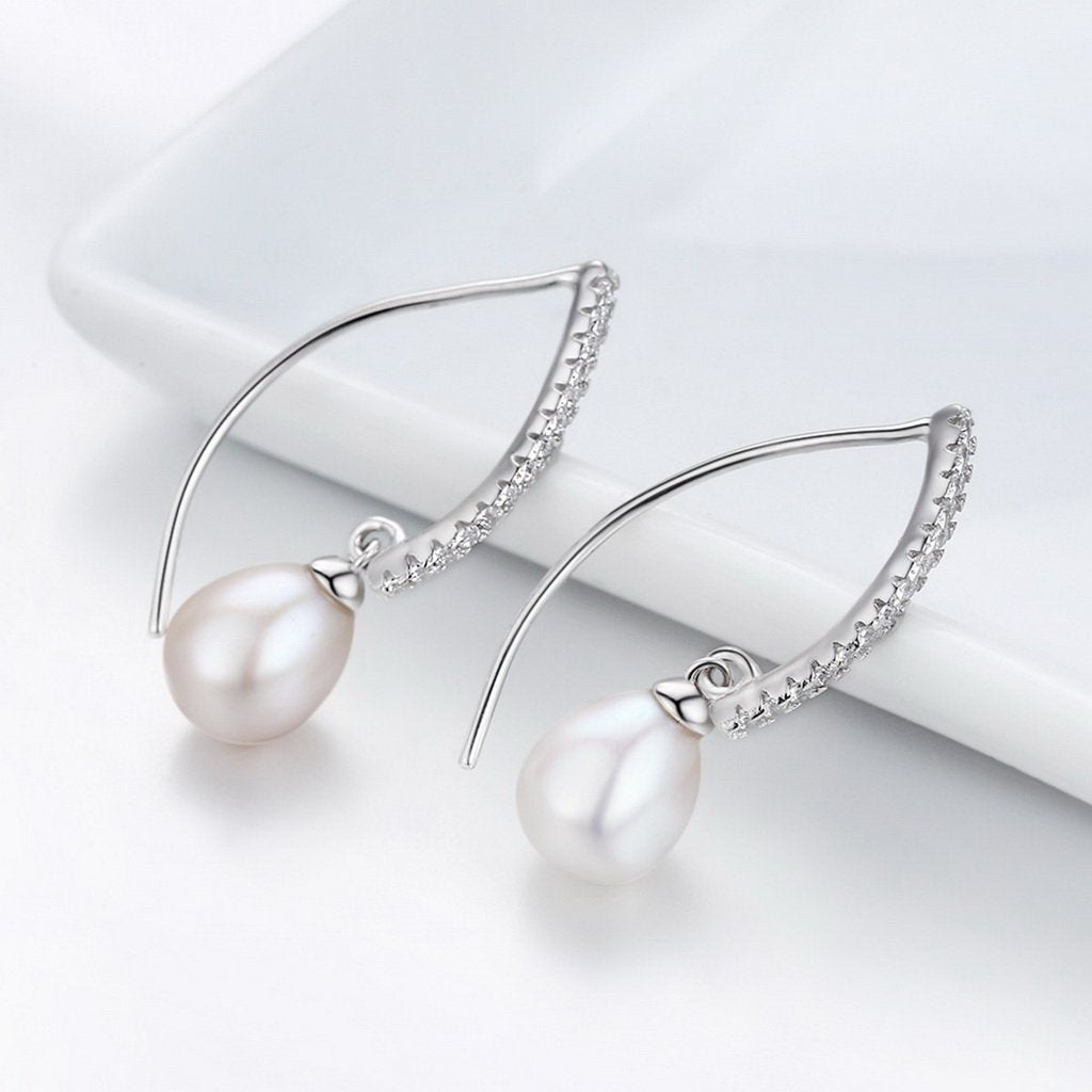 PAHALA 925 Sterling Silver Vintage Freshwater Pearl Hanging Crystals Drop Earrings