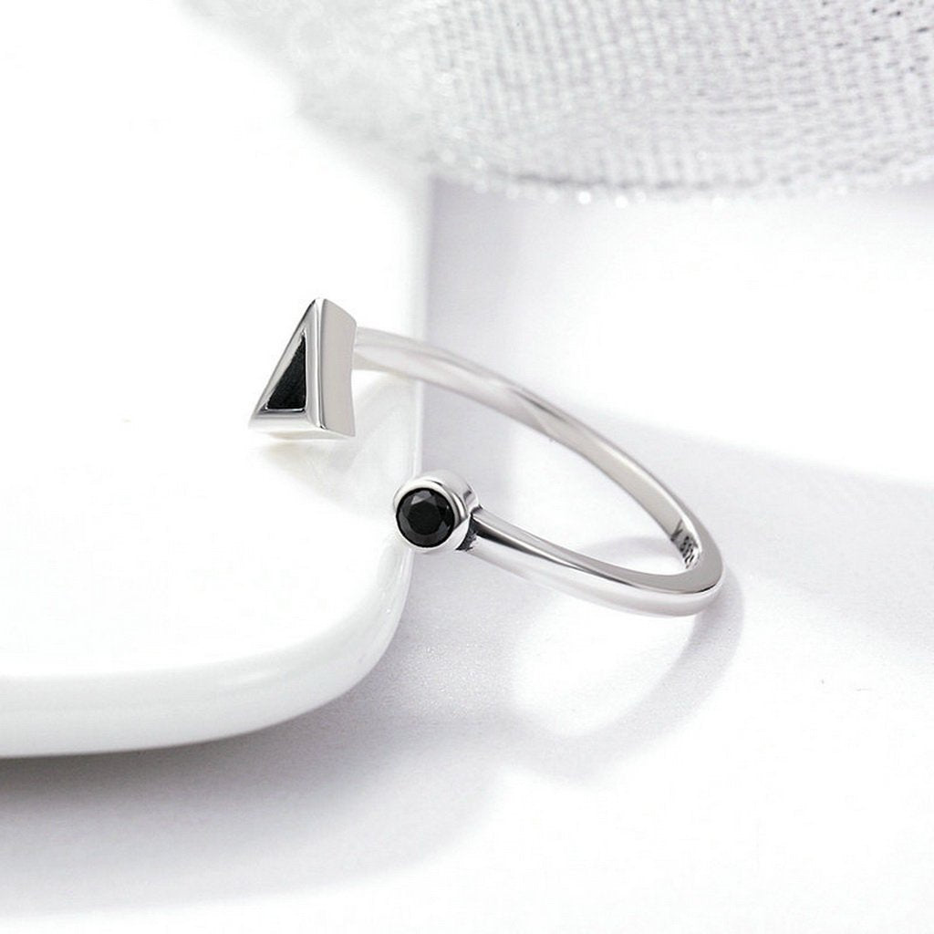 PAHALA 925 Sterling Silver Tringle with Crystal Weeding Party Band Ring